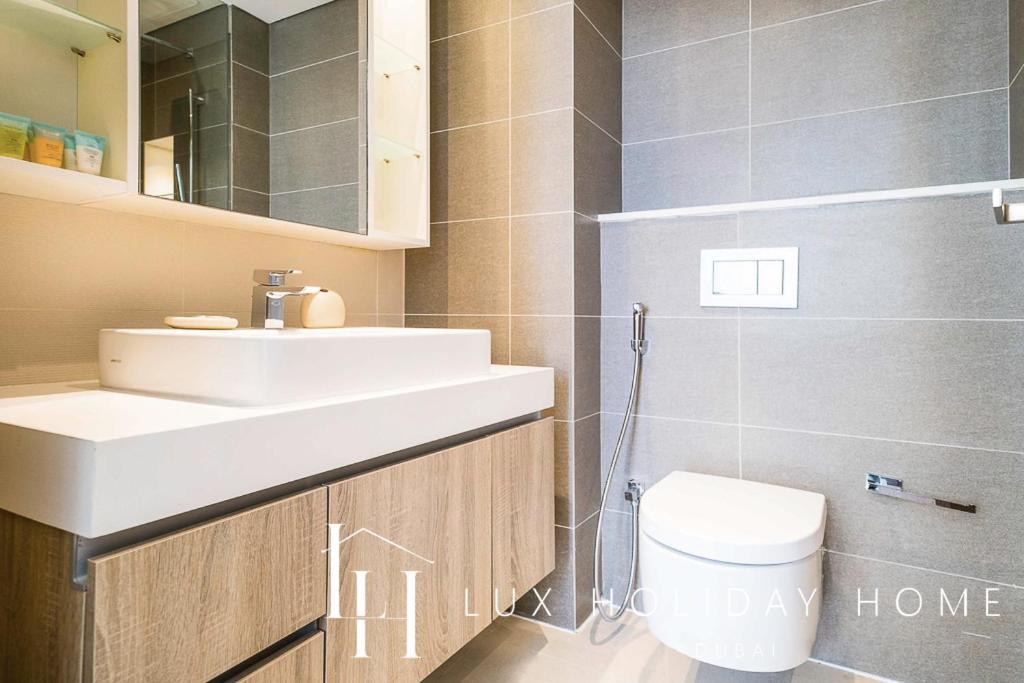Lux Contemporary Suite With Full Marina View 6 Dubai Buitenkant foto